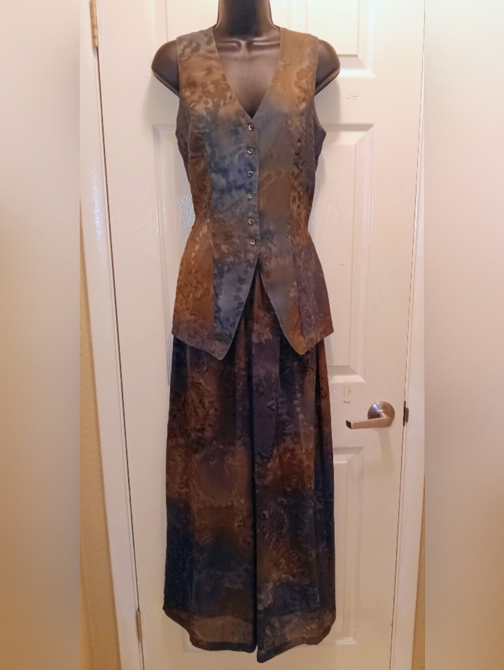 Classy Sleeveless Two-Piece Vest Style Top & Wide Leg Pants Gray, Teal, Taupe